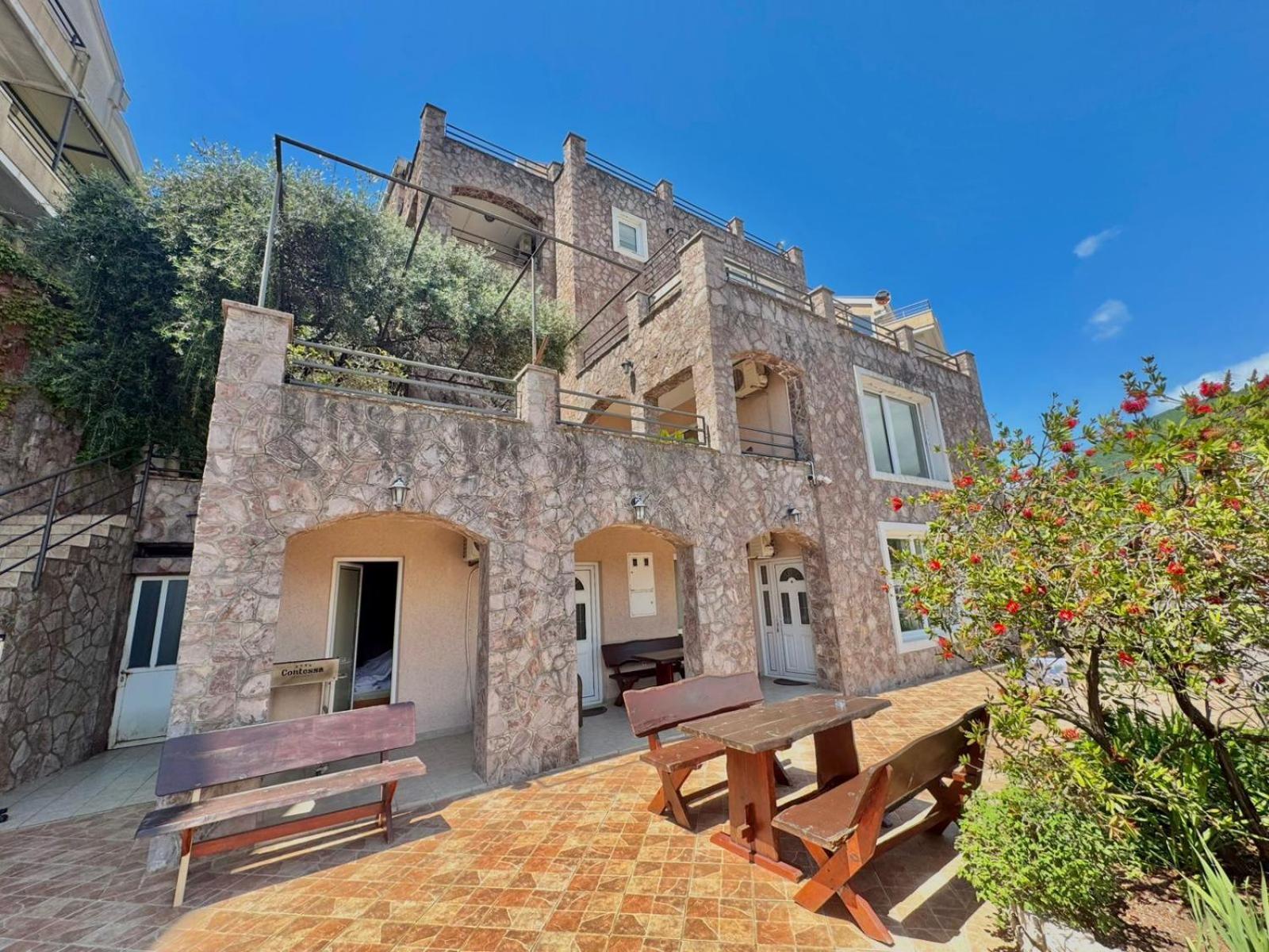 Contessa Apartment Budva