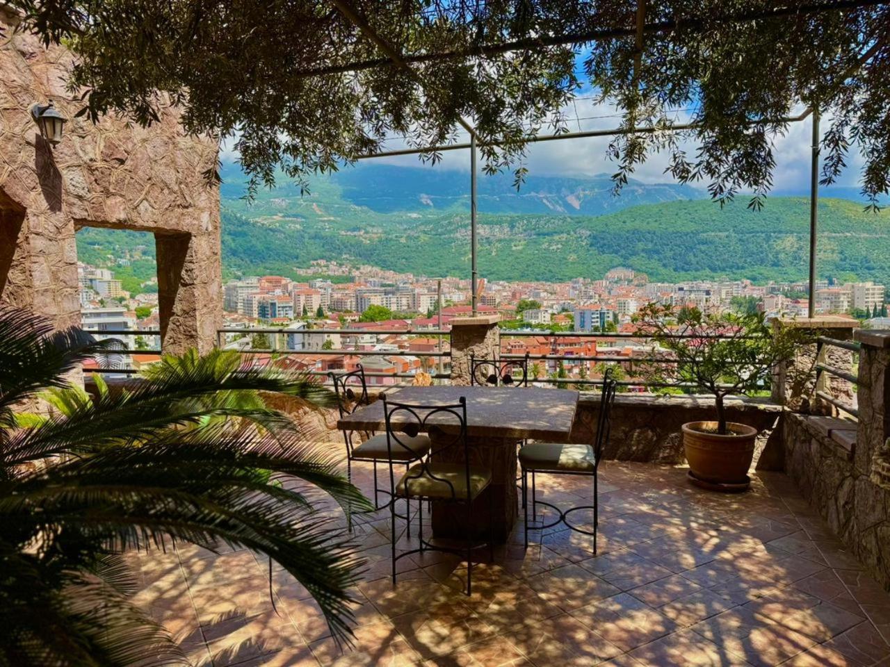 Contessa Apartment Budva