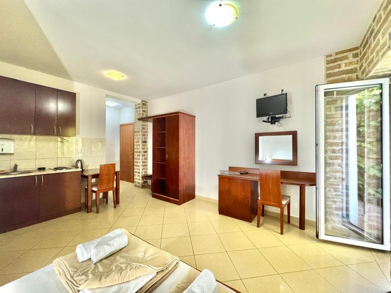 Contessa Apartment *