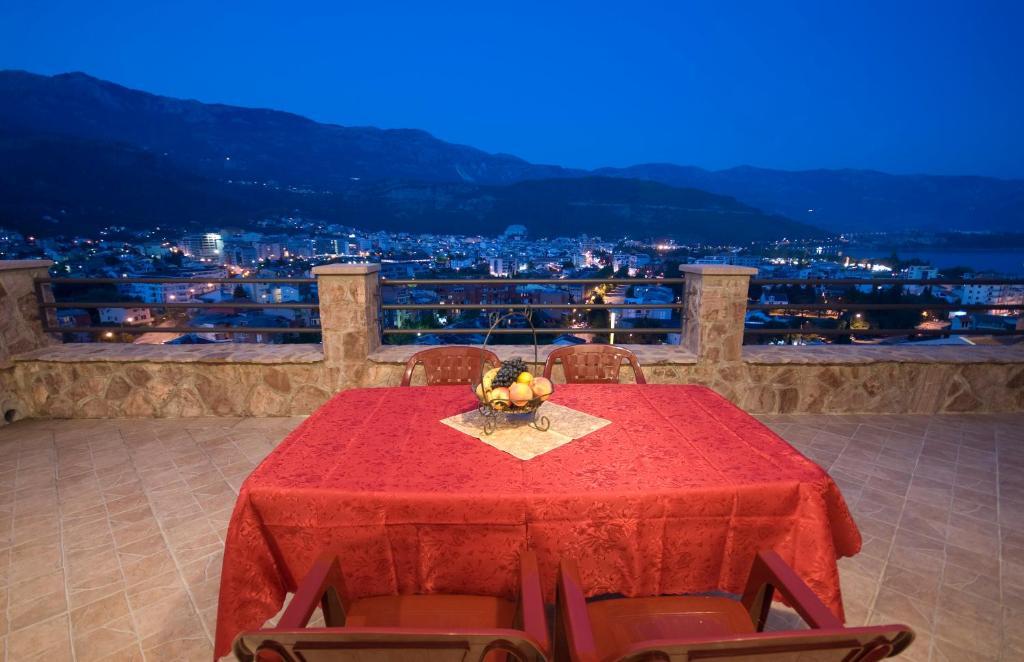 Contessa Apartment *